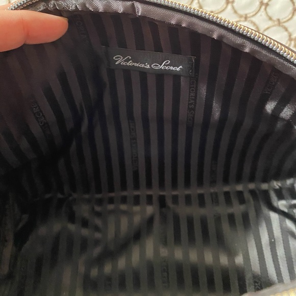 Victoria’s Secret Glam Bag - Picture 6 of 6